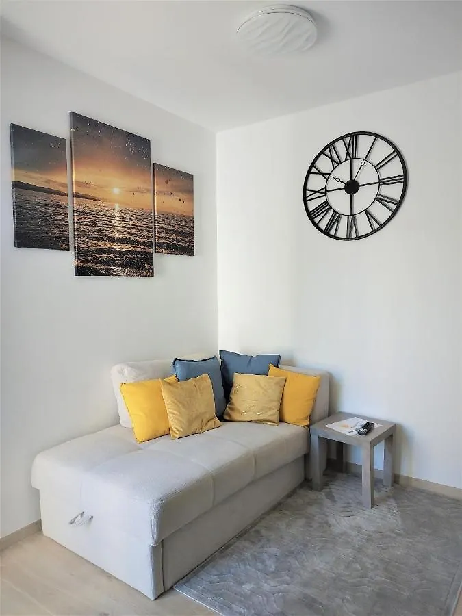Kalimera Studio Royal Apartment Malinska Croatia